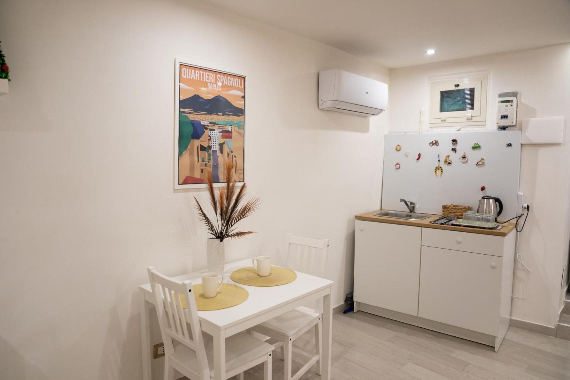 Il Basso Mini Apartment Nápoles Exterior foto